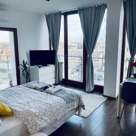 City View Wellness Apartment Swim&Steam&Relax Краков Экстерьер фото