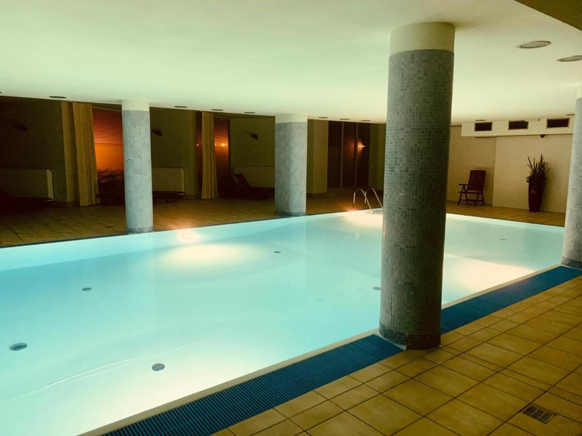 City View Wellness Apartment Swim&Steam&Relax Краков Экстерьер фото
