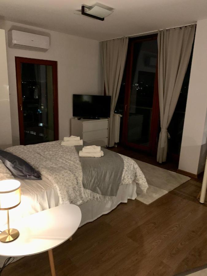 City View Wellness Apartment Swim&Steam&Relax Краков Экстерьер фото