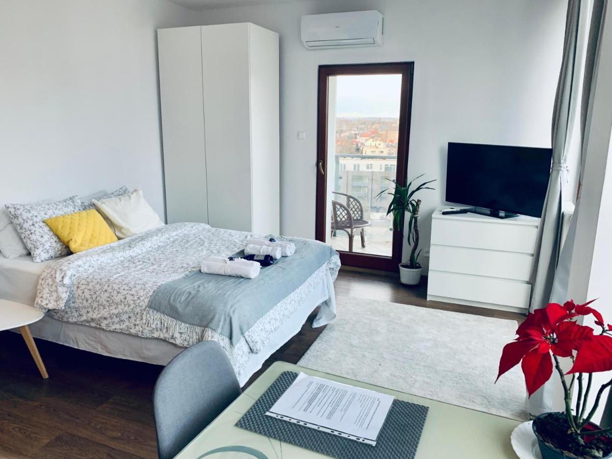 City View Wellness Apartment Swim&Steam&Relax Краков Экстерьер фото
